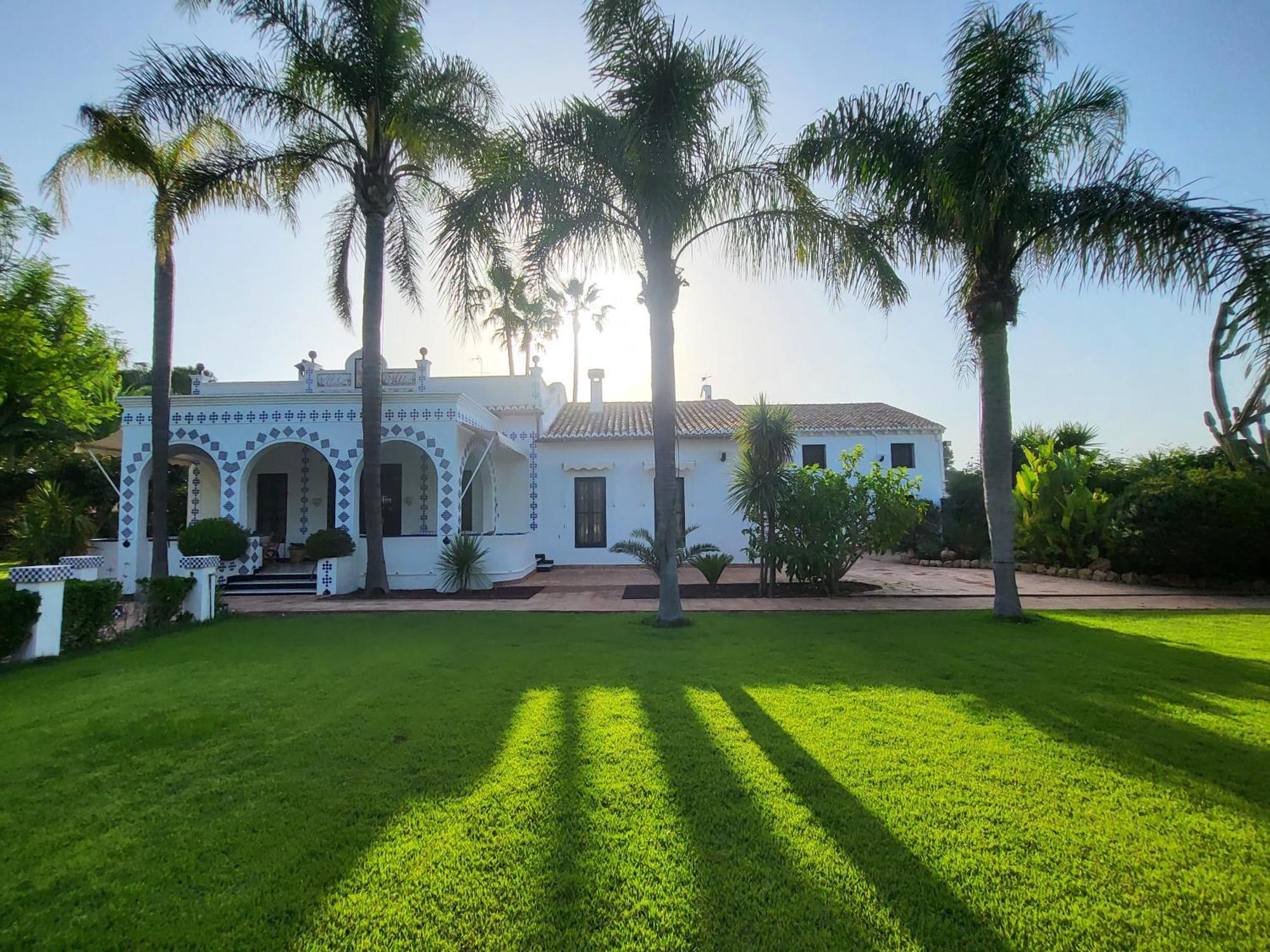 Villa Paula Valencia มานิเซส ภายนอก รูปภาพ